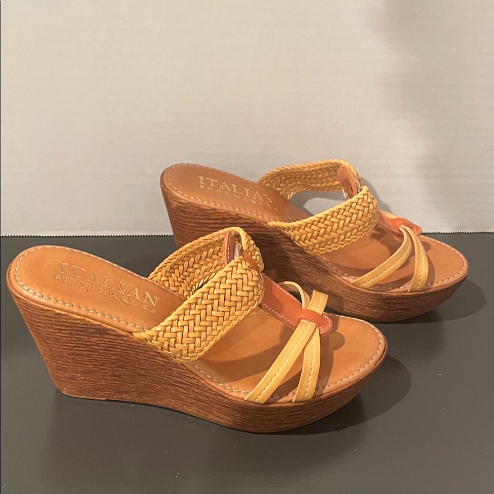 Italian Shoemakers Natural and Tan Wedge Sandals. Size 6 1/2 - Picture 2 of 9